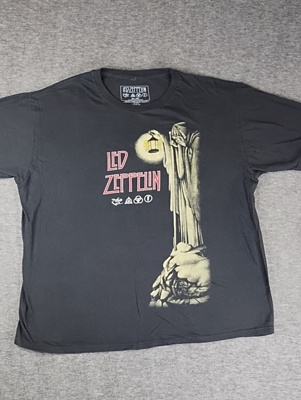 Vintage Led Zeppelin Black Graphic Tee